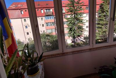 Apartament cu 4 camere decomandat în Centrul Civic - 8