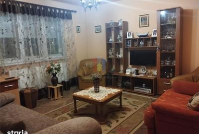 Apartament cu 2 camere decomandat în Calea Galați