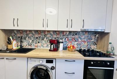 Apartament superb 2 camere zona Uverturii-Lujerului 3/4 an 1990 zona linistita - 9