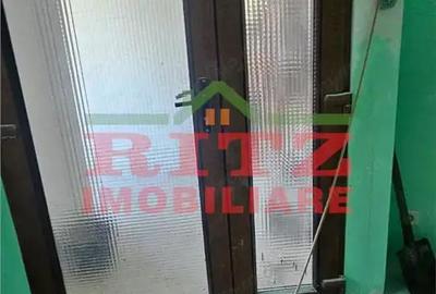 Apartament cu 3 camere în Caracal - 1