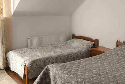 Casă cu 7 camere cu Teren 2118 Mp în Cenad