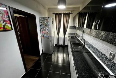PROPRIETAR, vand apartament modern si spatios, peste 82 MP, loc parcare - 2