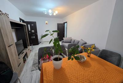 Apartament cu 2 camere semidecomandat în Giurgiului