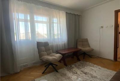 Apartament cu 3 camere decomandat în Ciric - 2