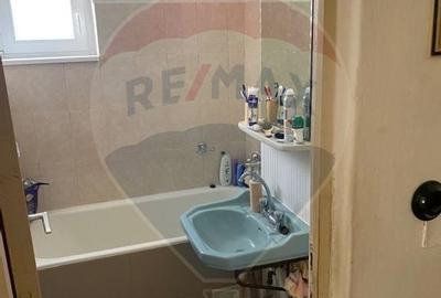 Apartament cu 3 camere semidecomandat, mobilat în Central - 3