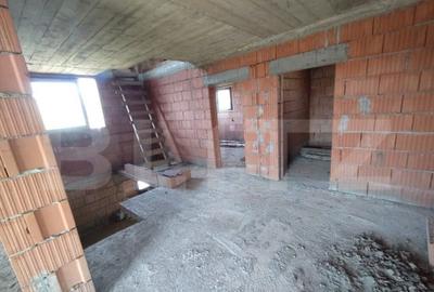 Casa la rosu,200mp,2 nivele,500 mp teren imprejmuit,zona Sig Casa la rosu,200mp,2 nivele,500 mp teren imprejmuit,zona Sig - 4