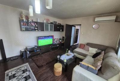 Vanzare apartament 3 camere, situat ULTRACENTRAL, strada Unirii - 1