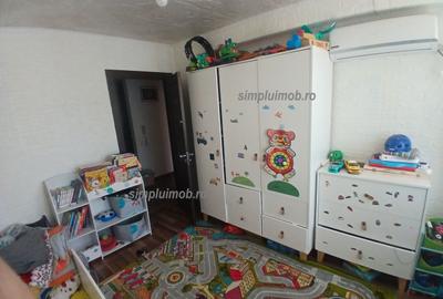 Apartament cu 3 camere decomandat în Titan - 5