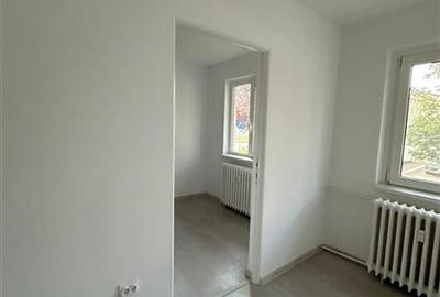Apartament cu 2 camere nedecomandat în Circumvalațiunii - 7