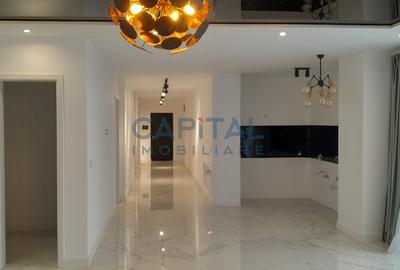 Apartament cu 5 camere decomandat, mobilat în Nufărul