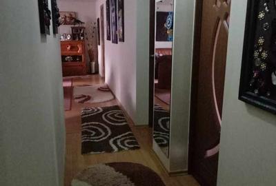 Vand casa Darmanesti centru toate utilita?ile 70000 euro - 2