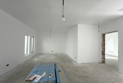 Duplex cu 3 camere cu Canalizare în Utvin - 7
