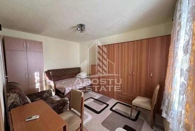 Garsonieră decomandată, mobilată în Fabric - 7