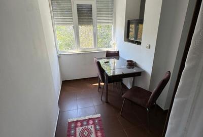 Garsonieră decomandată în Central - 3