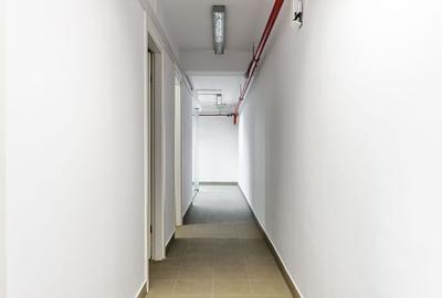 Spațiu de închiriat central - 2