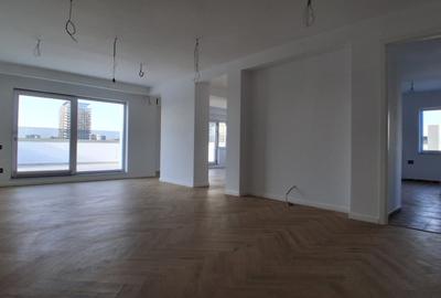 Penthouse cu 9 camere decomandat în Splaiul Unirii - 10