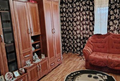 Apartament cu 2 camere decomandat în Motru - 5