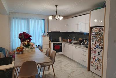 Casă cu 4 camere în Sântandrei