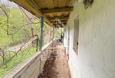 Casă cu 2 camere cu Teren 725 Mp în Toplița - 3