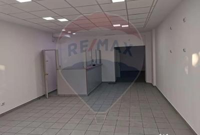 Spațiu comercial, de 82 mp, în Calea București - 2