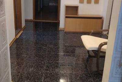 Apartament cu 3 camere decomandat în Micro 20 - 6