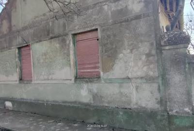 Casă cu Teren 1000 Mp în Central - 12