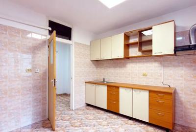 Apartament cu 3 camere decomandat în Lacul Tei - 2