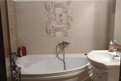 Apartament cu 3 camere decomandat în Take Ionescu