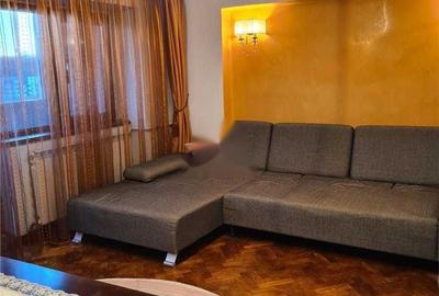 Apartament cu 3 camere decomandat în Podu Roș - 4