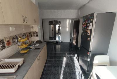Apartament cu 2 camere decomandat în Decebal - 9