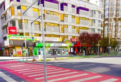 Spațiu comercial, de 11,000 mp, în Central - 4