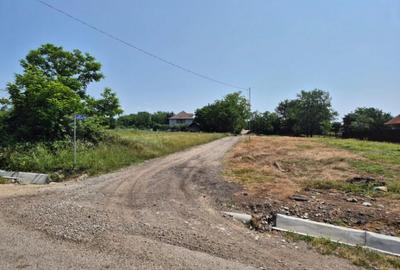 Teren intravilan parcelabil dubla deschidere Com. Lele?ti - 3