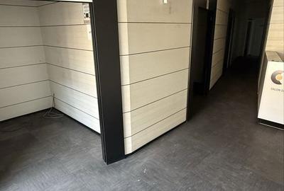 Spațiu comercial, de 77 mp, în Ultracentral - 5