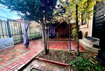 Casă cu 5 camere cu Teren 200 Mp în Berceni - 1