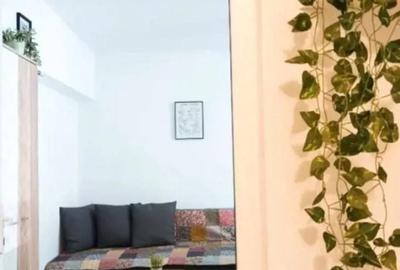 Piața Tomis 3 - garsonieră decomandată mobilată utilată - 5