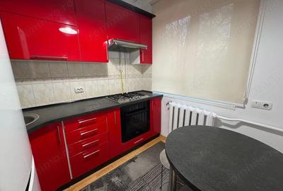 Apartament cu 2 camere decomandat în Girocului