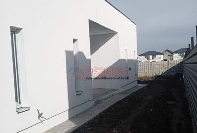 Comuna Berceni - Casa individuala - 4 Camere + Curte - 3