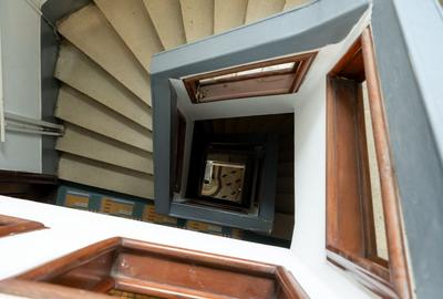 Cuibul din centru - 19