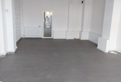 Spațiu comercial, de 71 mp, în Casa Cărții - 5