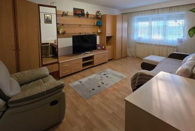 Apartament cu 2 camere decomandat în E3 - 2