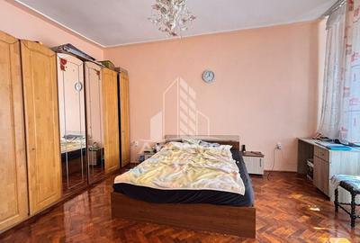 Apartament cu 2 camere la curte comuna in - 5