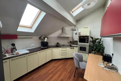 Apartament cu 3 camere decomandat în Central - 3