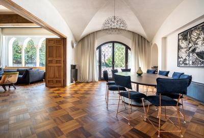 Vila Istorica in Zona Dacia – Eleganta, Spatiu Generos si Locatie Exclusivista - 1