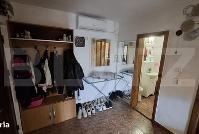 Apartament cu 2 camere decomandat în Micro 4 - 5