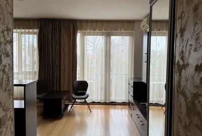 Garsonieră decomandată în Central - 2