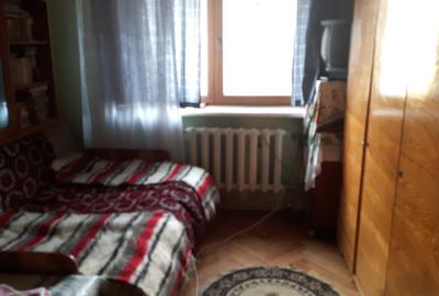 Apartament cu 4 camere decomandat în Central - 2