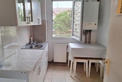 Apartament cu 2 camere semidecomandat, mobilat în Gării