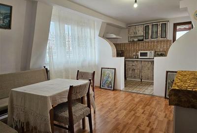 Casă cu 5 camere cu Teren 585 Mp în Rogerius - 2
