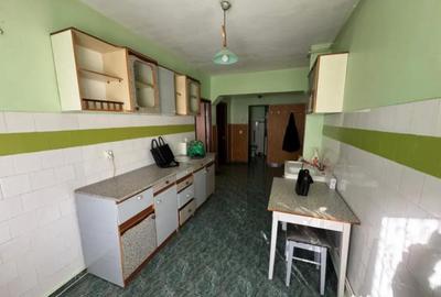 Apartament cu 2 camere decomandat, mobilat în Răcădău - 3