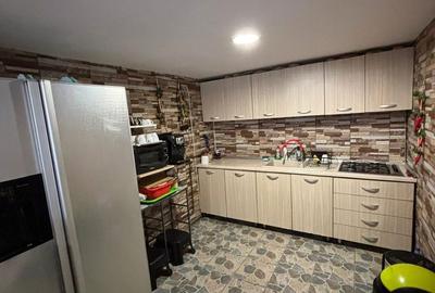 Casă cu 10 camere cu Teren 800 Mp în Beliș - 3